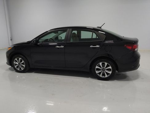 Used 2023 Kia Rio S w/ Technology Package image 3