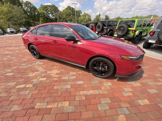 Certified 2025 Honda Accord SE image 37