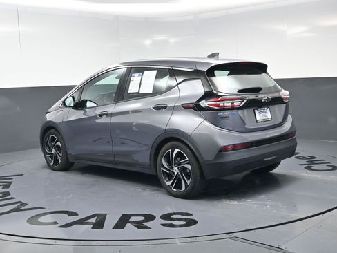 Used 2023 Chevrolet Bolt LT w/ Infotainment Package image 7