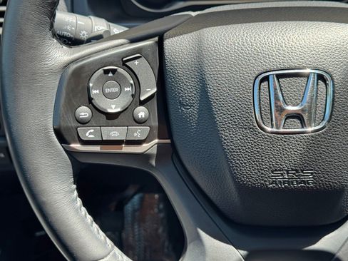 Used 2021 Honda Pilot Touring image 21