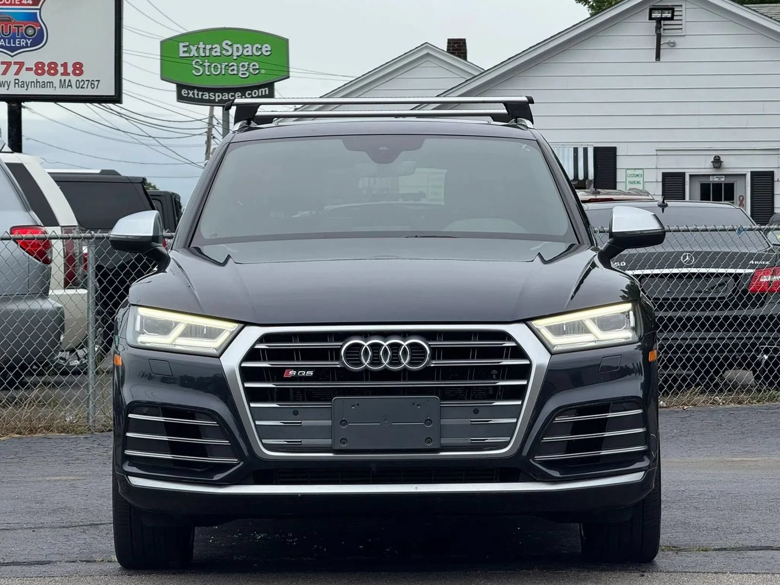 Used 2018 Audi SQ5 Premium Plus w/ Navigation Package AWD/4WD image 3