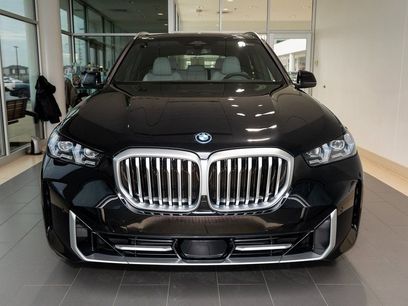 New 2026 BMW X5 xDrive50e w/ Premium Package