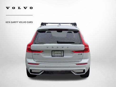 Certified 2024 Volvo XC60 B5 Core w/ Protection Package Premier image 4