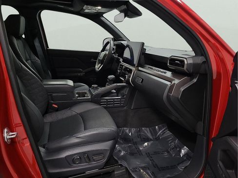 Certified 2024 Toyota Tacoma TRD Sport w/ TRD Sport Premium Package AWD/4WD image 15