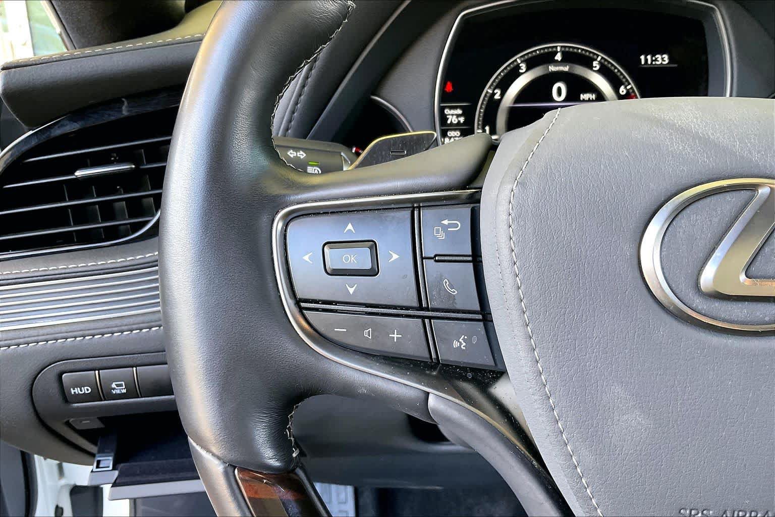 Used 2022 Lexus LS 500 w/ Interior Upgrade Package RWD image 21