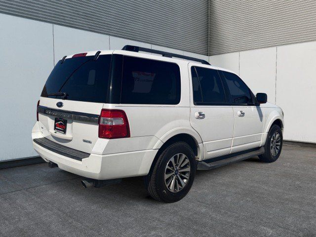 Used 2015 Ford Expedition XLT w/ Equipment Group 202A RWD image 3