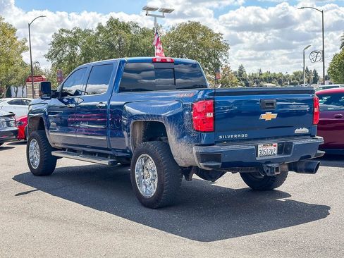 Used 2019 Chevrolet Silverado 2500 High Country w/ Duramax Plus Package AWD/4WD image 2
