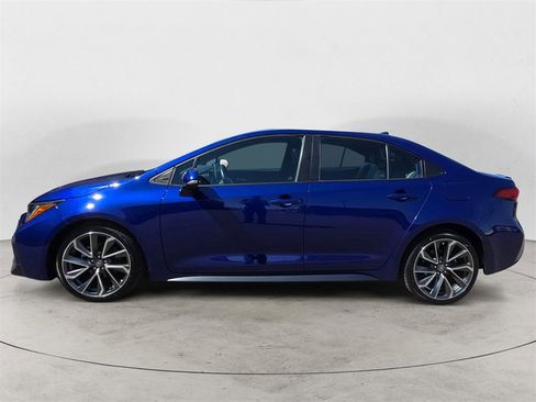 Used 2020 Toyota Corolla XSE image 2