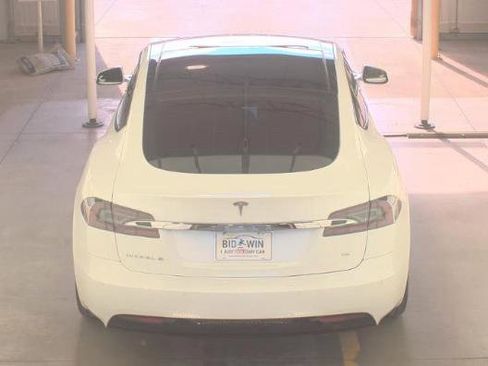 Used 2017 Tesla Model S 75 image 3