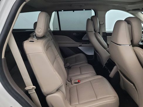 Used 2020 Lincoln Aviator Reserve w/ Equipment Group 202A AWD/4WD image 19