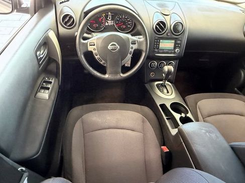 Used 2011 Nissan Rogue SV FWD image 12