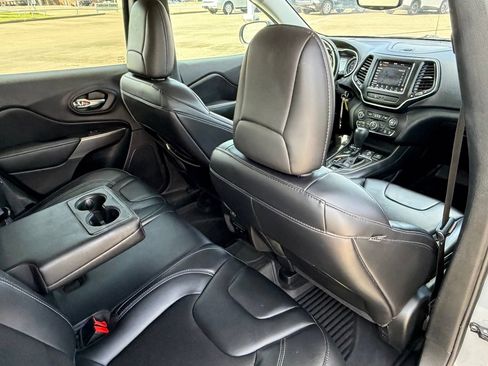Used 2020 Jeep Cherokee Latitude w/ Quick Order Package 26F North AWD/4WD image 35