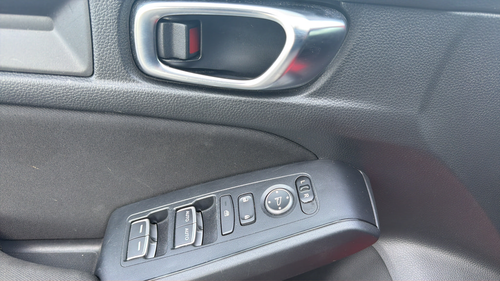 Used 2024 Honda Civic Sport image 25
