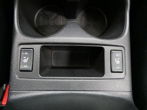 Used 2017 Nissan Rogue SV w/ SV Premium Package image 23