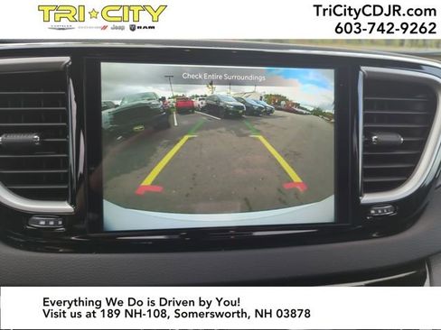 New 2026 Chrysler Voyager LX image 19