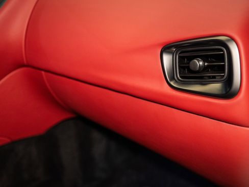 Used 2023 Aston Martin DB11 Coupe image 37