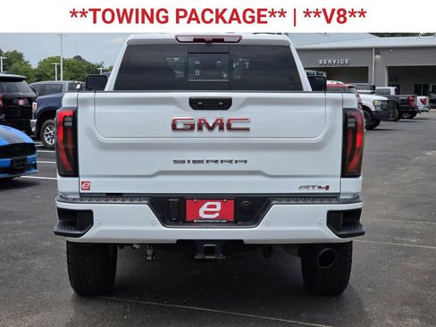 Used 2025 GMC Sierra 2500 AT4 AWD/4WD image 7