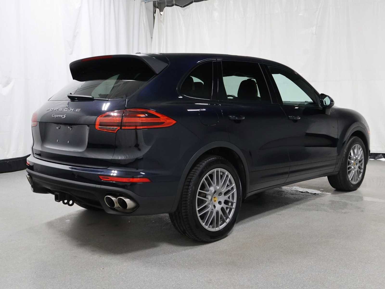 Used 2018 Porsche Cayenne S AWD/4WD image 9