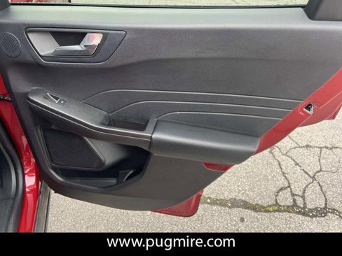 Used 2021 Ford Escape SEL w/ Technology Package image 16