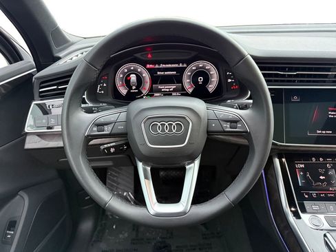 Used 2022 Audi Q7 3.0T Premium Plus w/ Premium Plus Package AWD/4WD image 12
