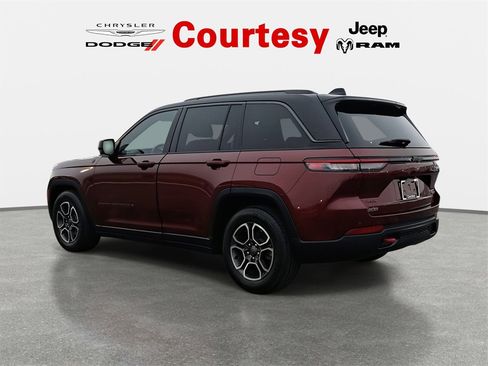 Certified 2022 Jeep Grand Cherokee Trailhawk image 7