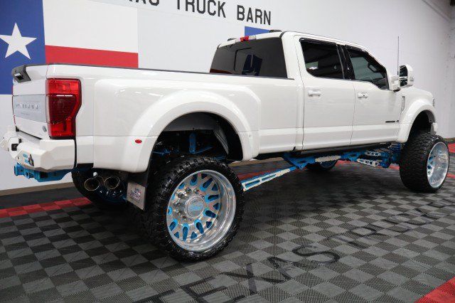 Used 2022 Ford F450 Platinum w/ FX4 Off-Road Package AWD/4WD image 17