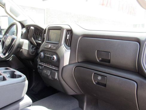 Used 2025 Chevrolet Silverado 2500 Custom w/ Custom Value Package AWD/4WD image 34