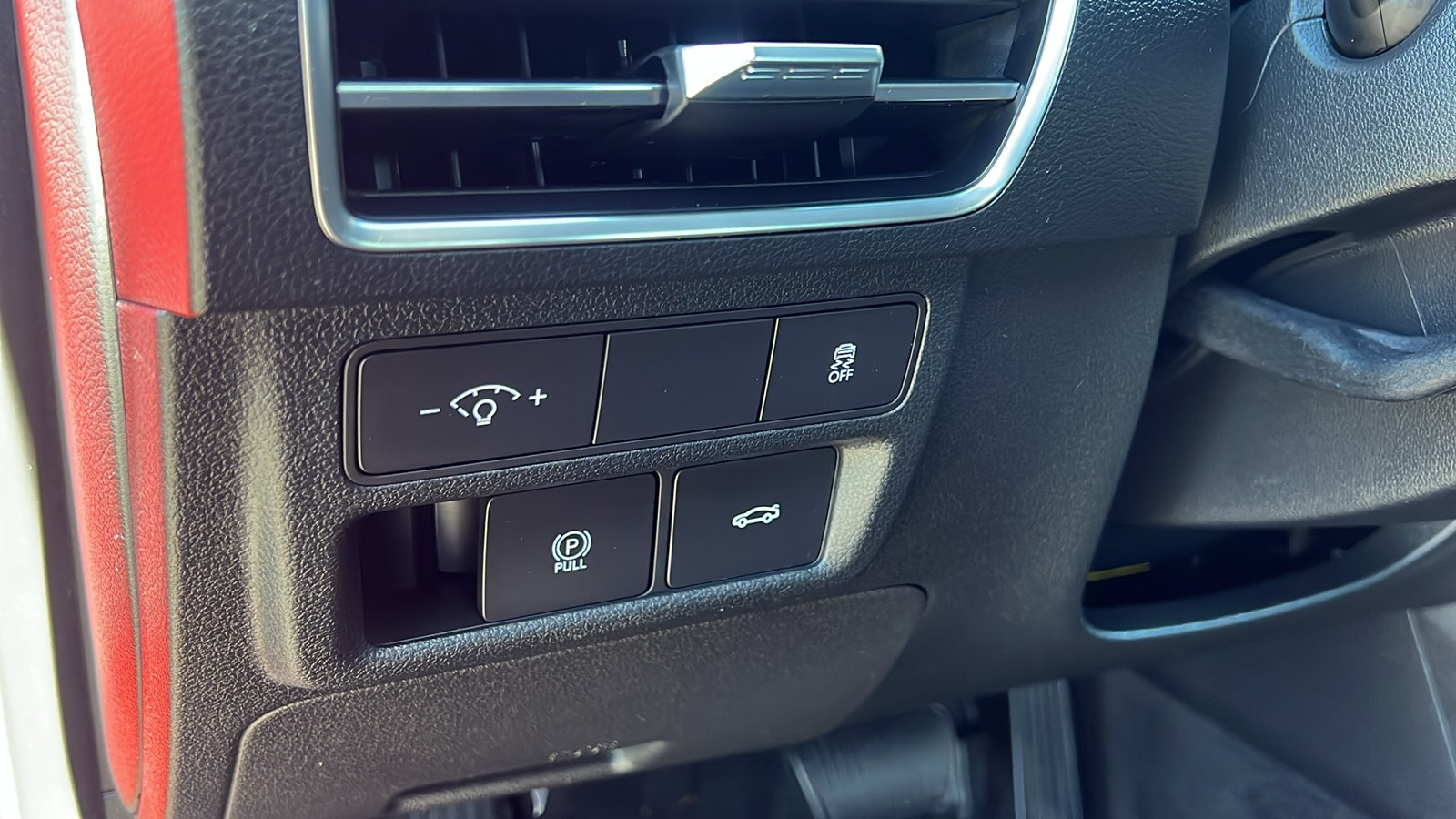Used 2025 Hyundai Sonata SEL FWD image 27