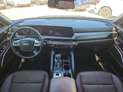 Used 2024 Kia Telluride EX w/ EX Captain's Chair Package AWD/4WD image 13