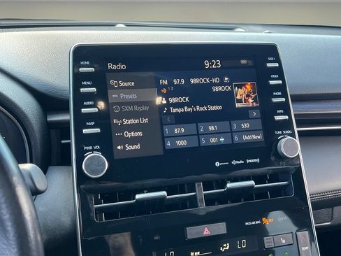 Certified 2019 Toyota Avalon XLE FWD image 22