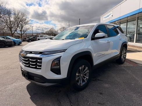 Used 2026 Chevrolet Equinox LT w/ LPO, Floor Liner Package image 3