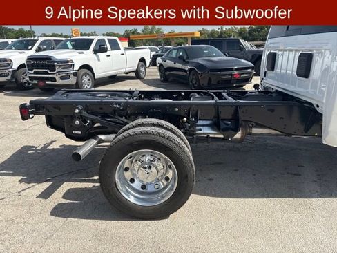 New 2026 RAM 4500 4x4 Crew Cab DRW image 6