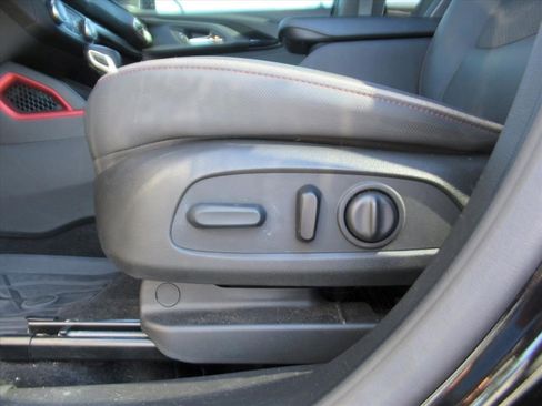 Certified 2023 Chevrolet TrailBlazer RS w/ Sun and Liftgate Package image 17