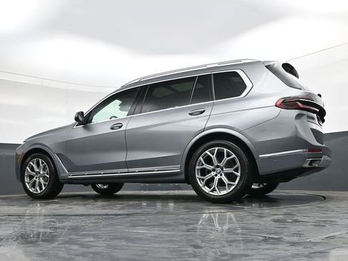 Used 2024 BMW X7 xDrive40i AWD/4WD image 36