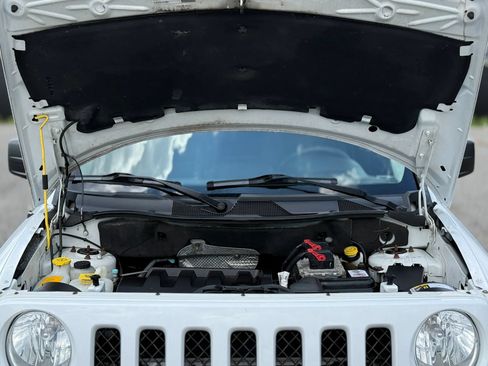 Used 2016 Jeep Patriot Sport w/ Power Value Group AWD/4WD image 28