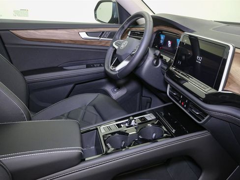 New 2026 Volkswagen Atlas SE AWD/4WD image 15
