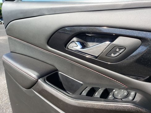 Used 2023 Chevrolet Traverse RS w/ LPO, Floor Liner Package FWD image 15