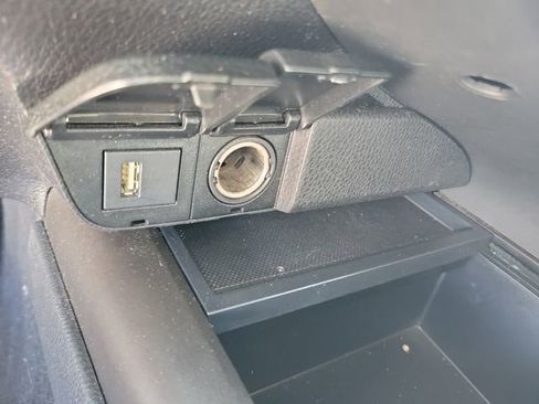 Used 2021 Toyota Camry LE FWD image 31