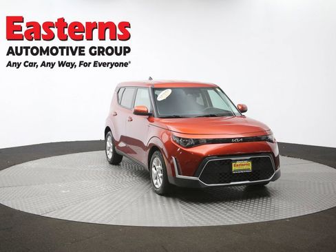 Used 2023 Kia Soul LX w/ Option Group 015 FWD image 51
