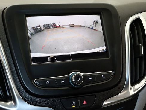 Certified 2024 Chevrolet Equinox LS w/ LS Convenience Package image 18