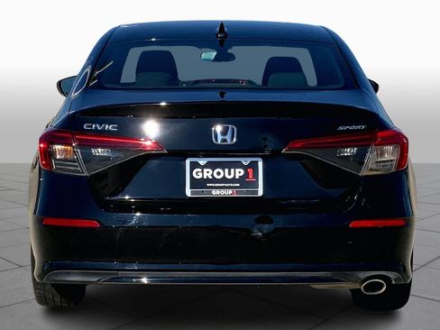 Used 2022 Honda Civic Sport image 4
