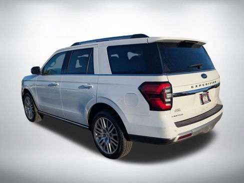 Used 2024 Ford Expedition Limited AWD/4WD image 5