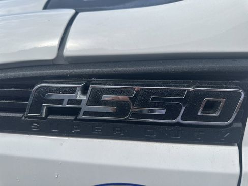 Used 2014 Ford F550 2WD Crew Cab Super Duty image 10