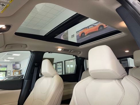 Used 2024 INFINITI QX60 Luxe w/ Vision Package FWD image 30