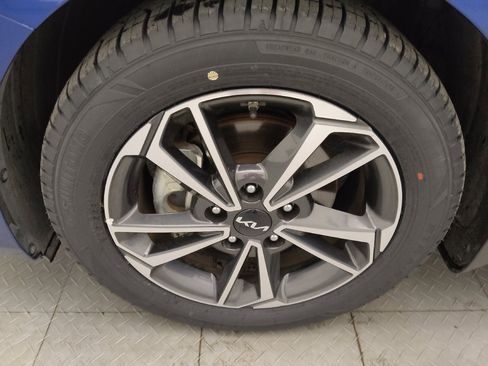 Used 2022 Kia Forte LXS FWD image 31