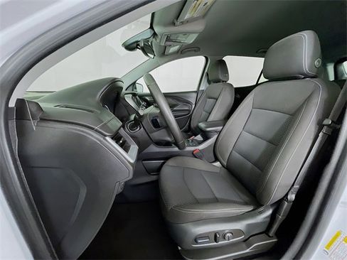 Certified 2023 GMC Terrain SLE w/ Driver Convenience Package image 24