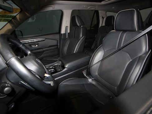 Used 2024 Honda Pilot Elite image 4