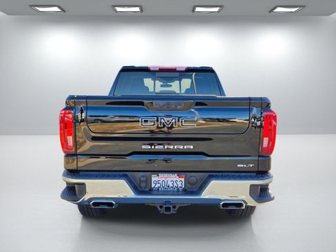 Used 2023 GMC Sierra 1500 SLT w/ SLT Premium Package AWD/4WD image 5