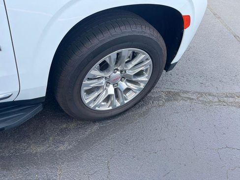 Used 2023 GMC Yukon Denali image 36