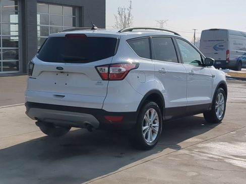 Used 2018 Ford Escape SE w/ SE Sync 3 Package image 8